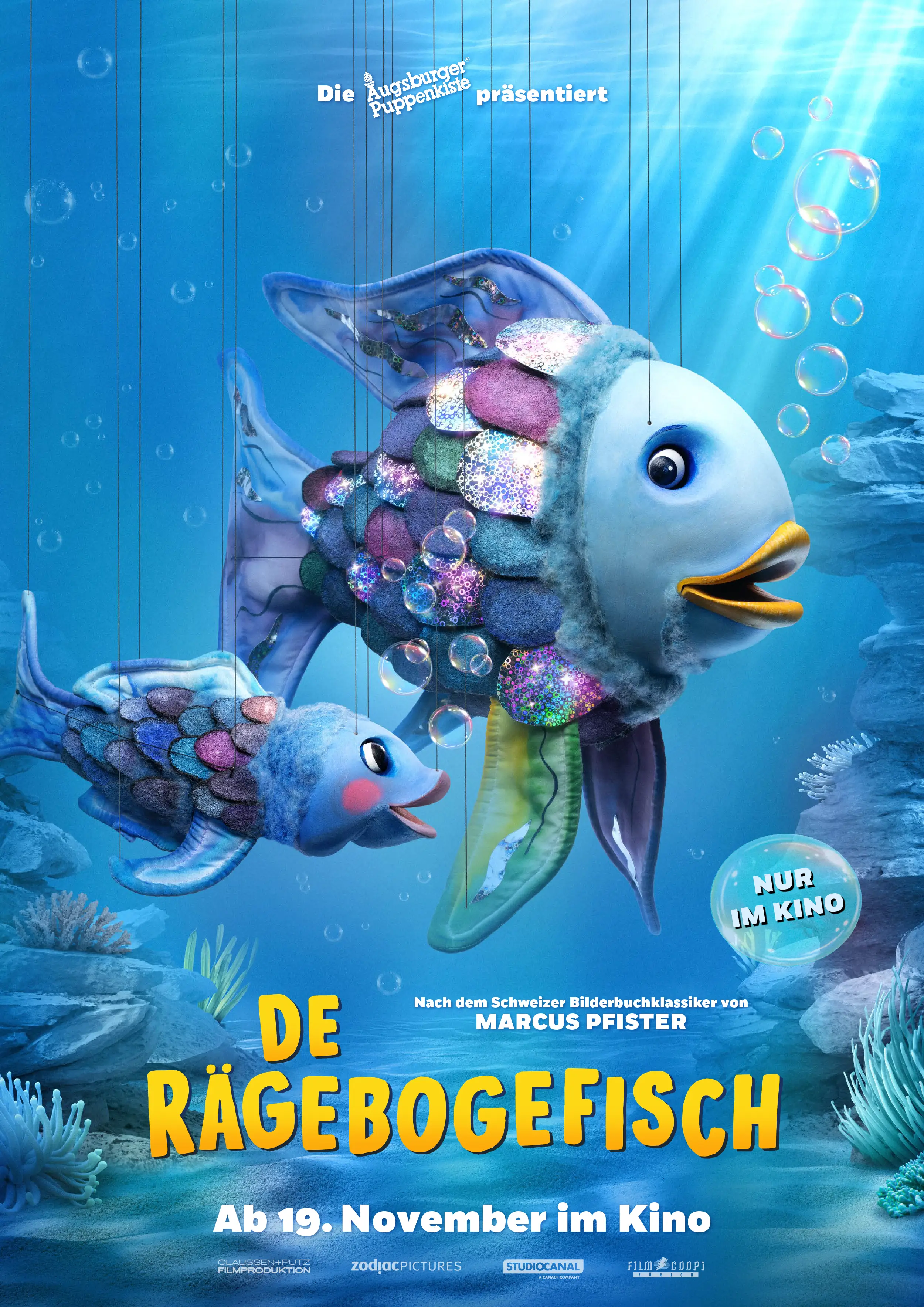 Filmposter 99 Moons - Ein Paar, nackt aufeinander am Küssen.